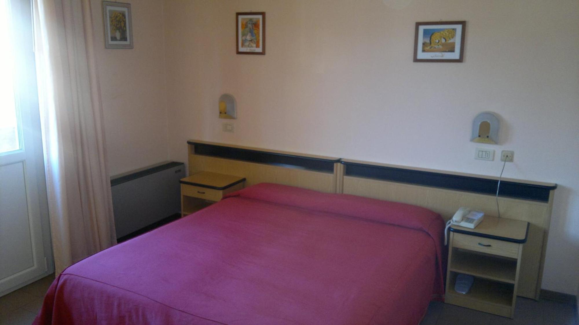 Hotel Centrale Argenta Екстериор снимка