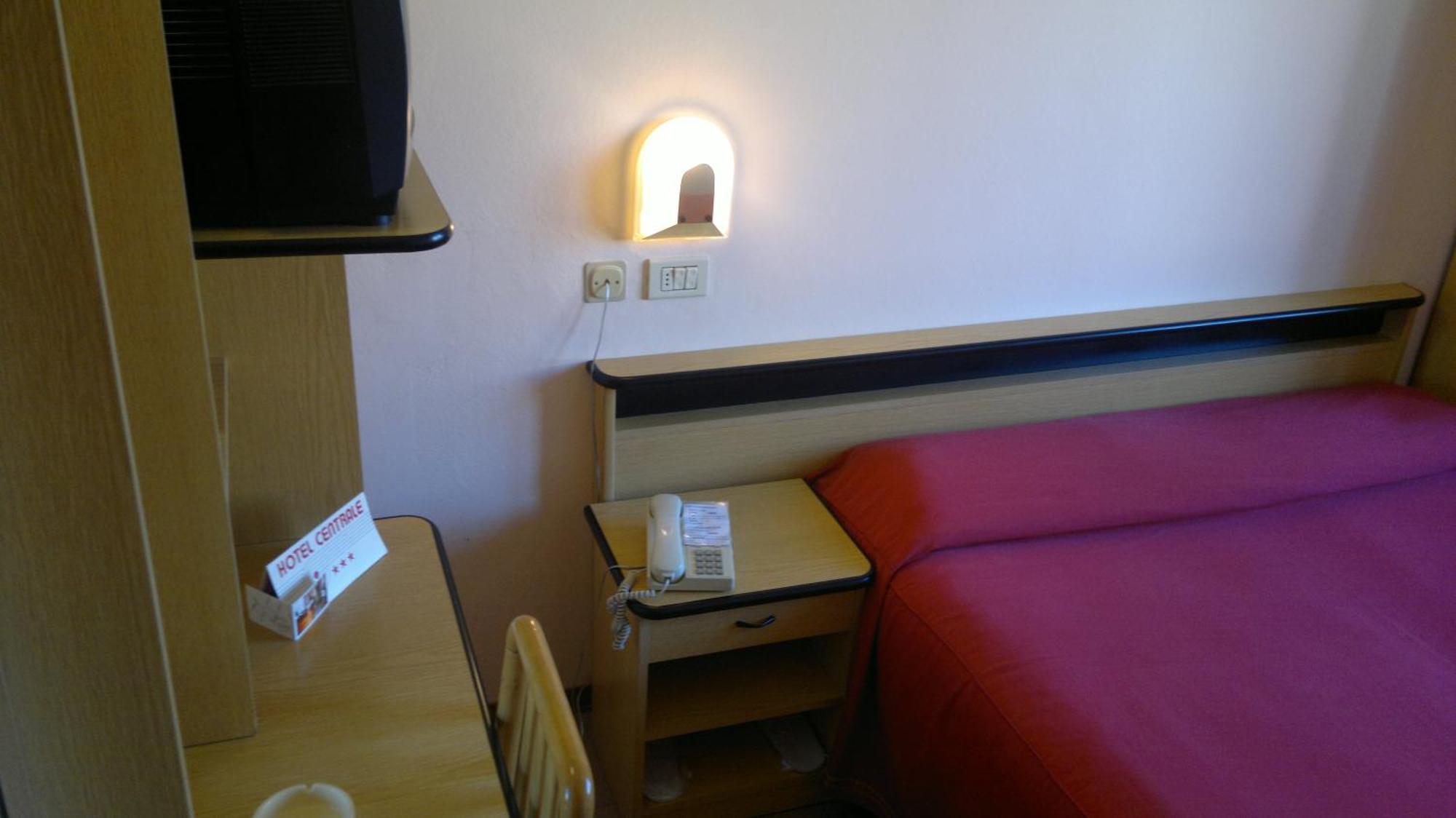 Hotel Centrale Argenta Екстериор снимка