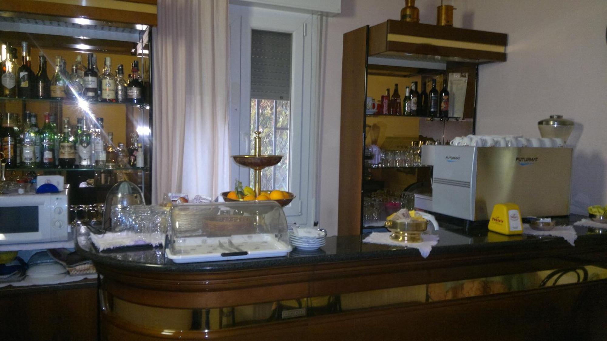 Hotel Centrale Argenta Екстериор снимка