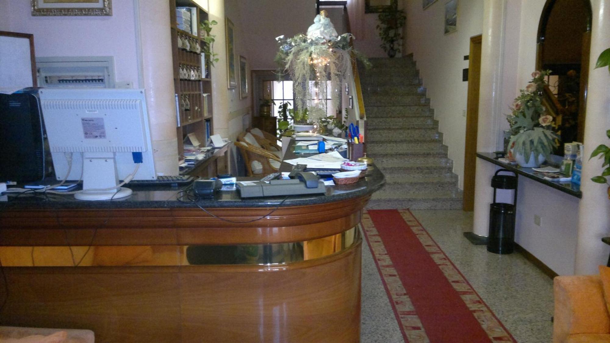 Hotel Centrale Argenta Екстериор снимка